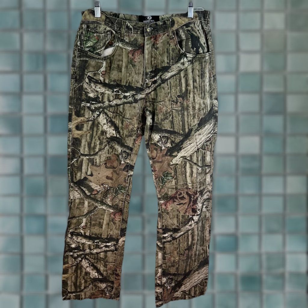 Vintage VINTAGE Mossy Oak Break Up Infiniti Pants Men’s 34 x 34 Green Camouflage Chino Casual Mens Size US 34 / EU 50 - 1 Thumbnail