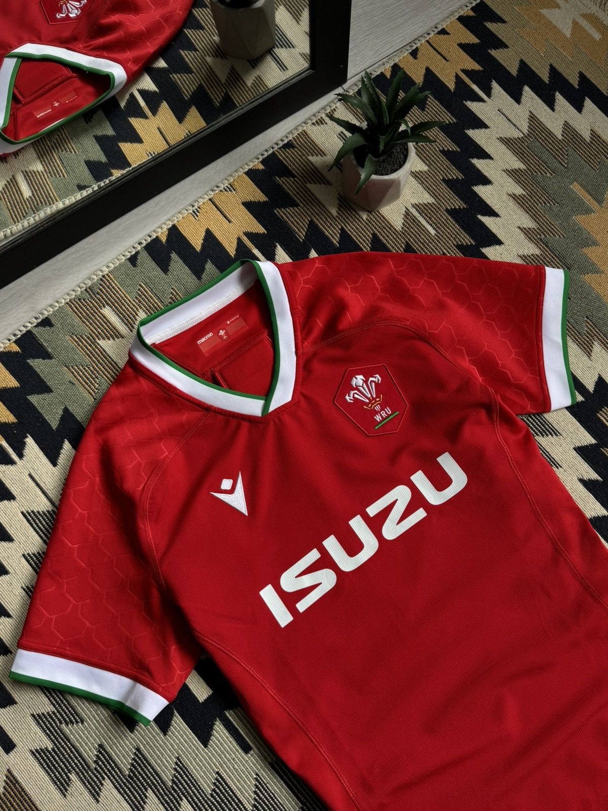 Macron Macron Wales WRU Rugby 2022-23 Jersey Size US M / EU 48-50 / 2 - 5 Thumbnail