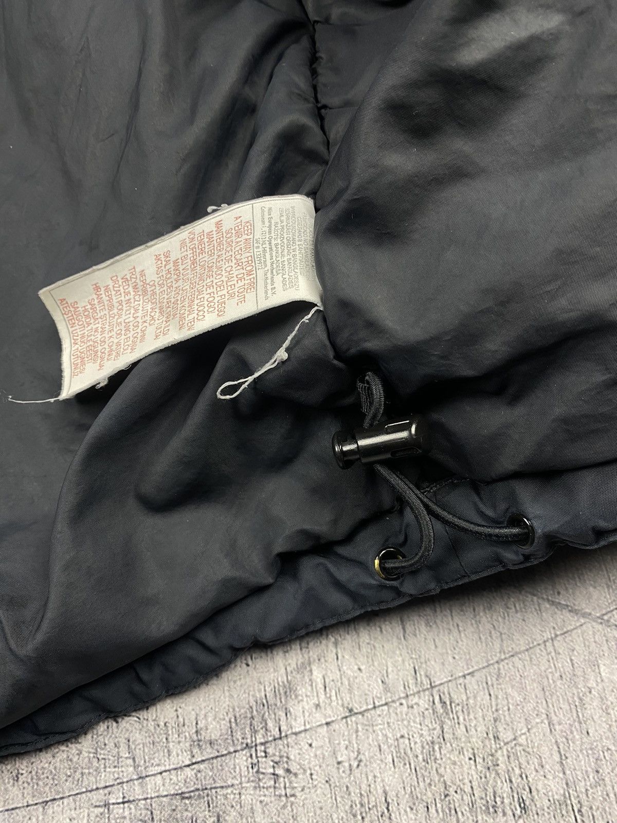 Nike × Vintage Nike Vintage Y2K Black Down Puffer Jacket Size US XL / EU 56 / 4 - 13 Thumbnail