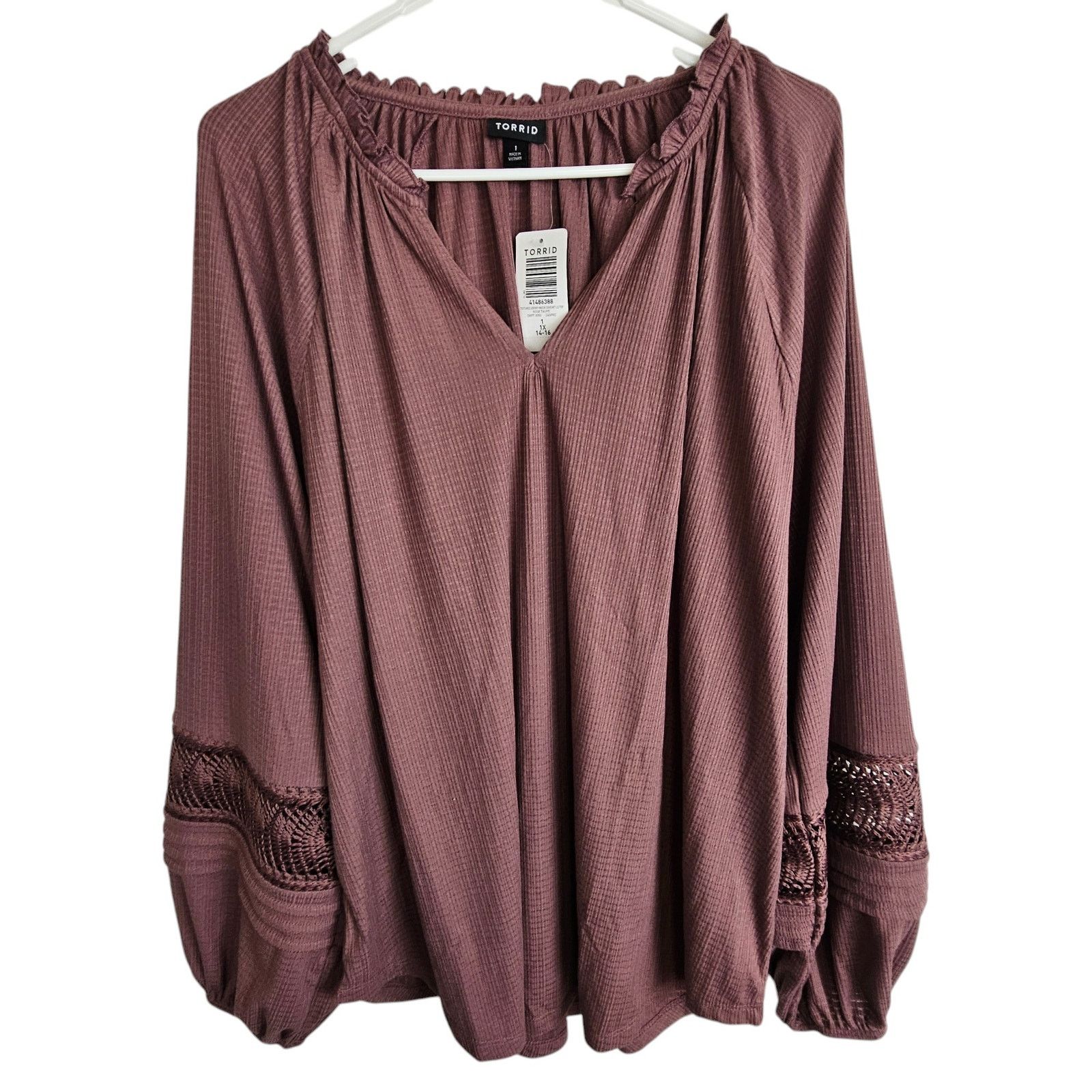Torrid Torrid Womens Textured Crochet V-Neck Blouse Plus Size 1X Size XL / US 12-14 / IT 48-50 - 2 Thumbnail