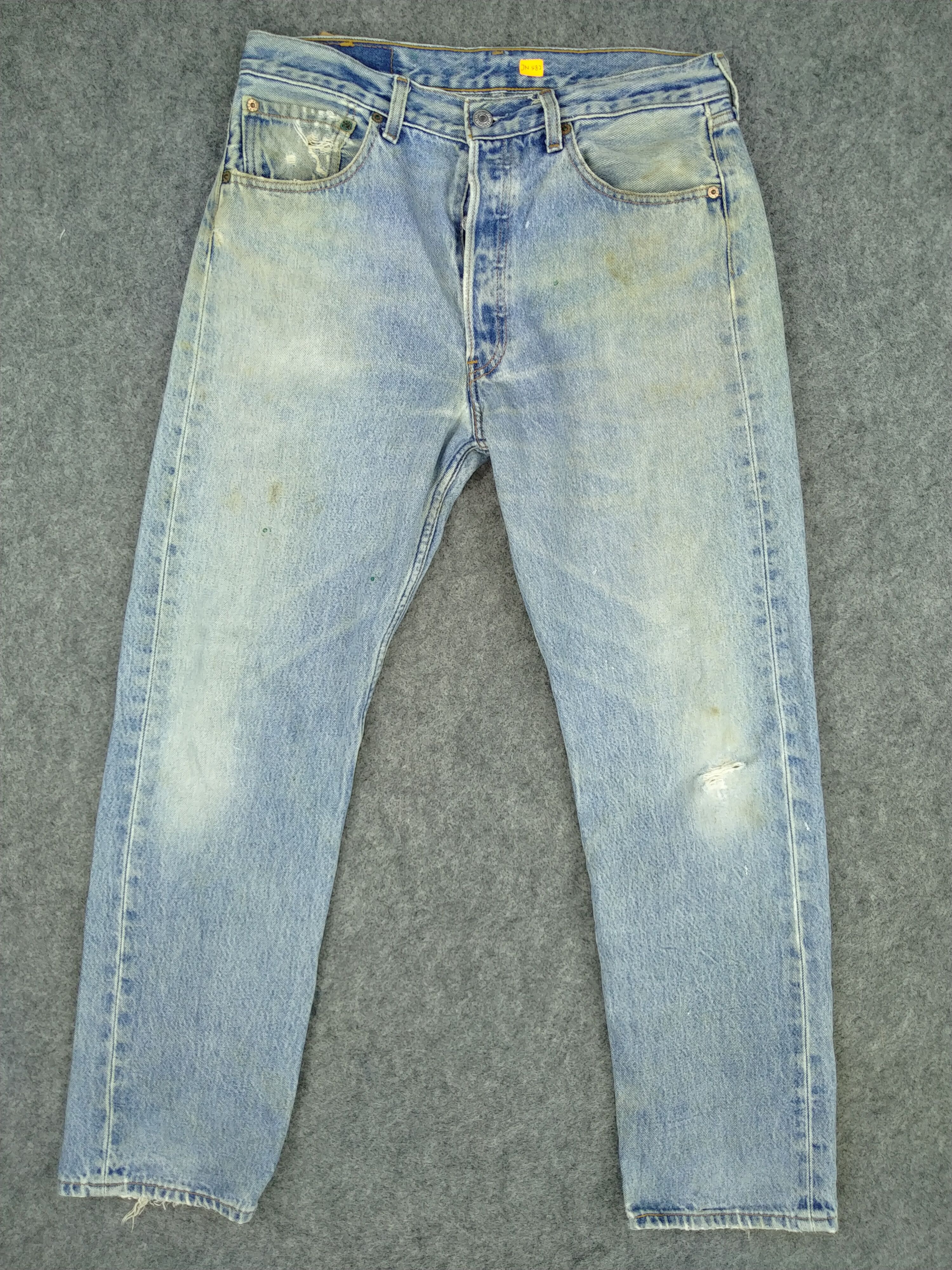 Levi's Light Wash Vintage Levi's 501 Distressed Denim 31x29.5 JN582 Size US 31 - 1 Thumbnail