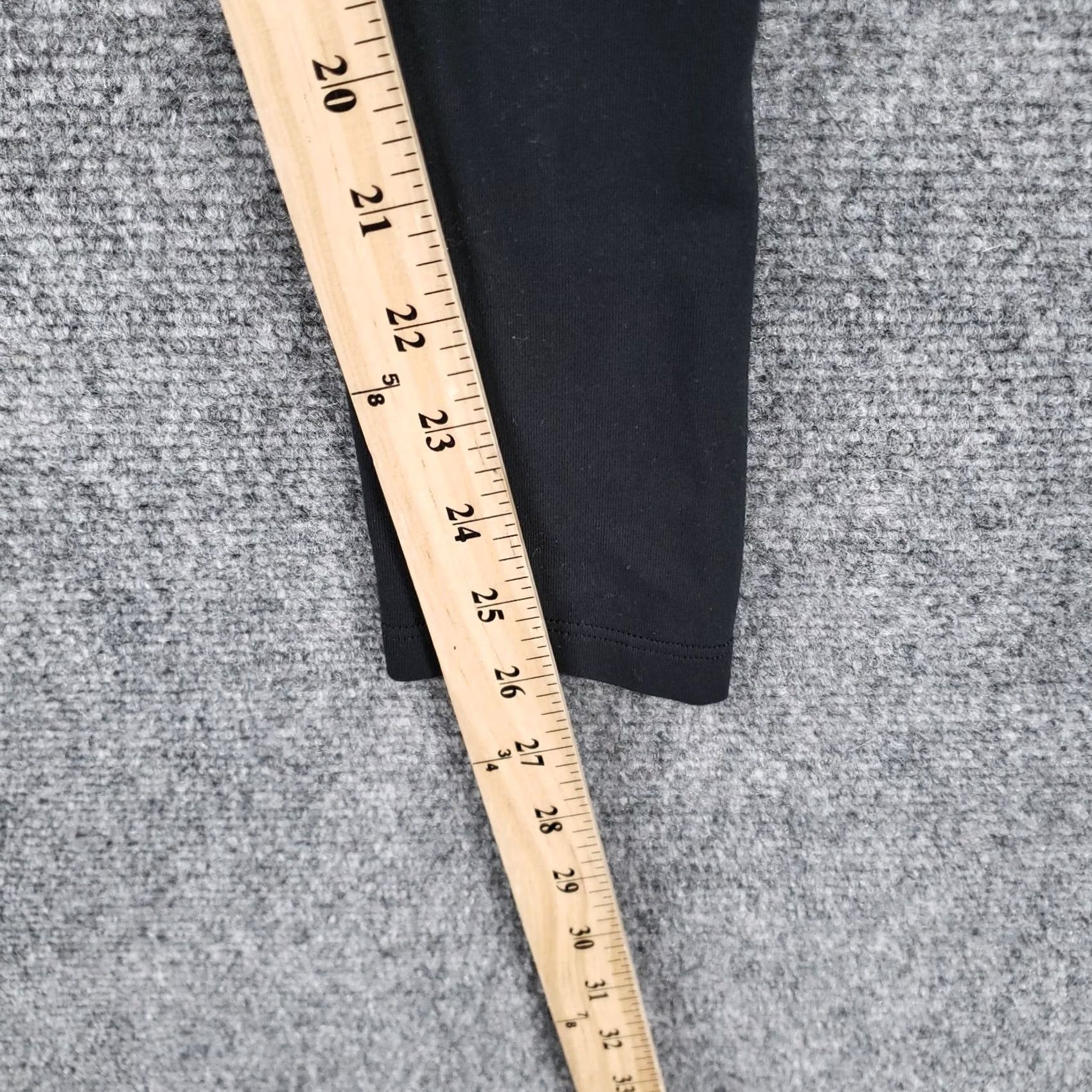 The North Face The North Face Leggings Women XS Black Ankle Mid Rise Athletic Active Outdoor Yoga Hiking Running Gym & Training Womens XS Black Leggings Size 26" / US 2 / IT 38 - 4 Thumbnail