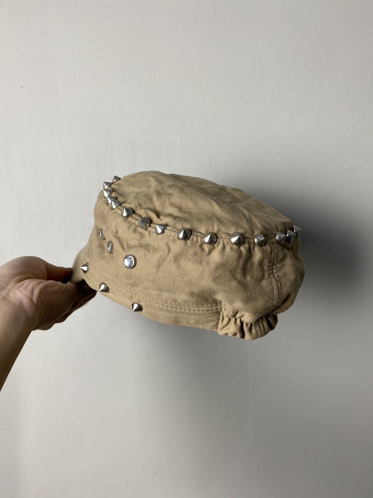 If Six Was Nine × Japanese Brand × Le Grande Bleu (L.G.B.) Cadet Studded Punk Hat Size ONE SIZE - 6 Thumbnail