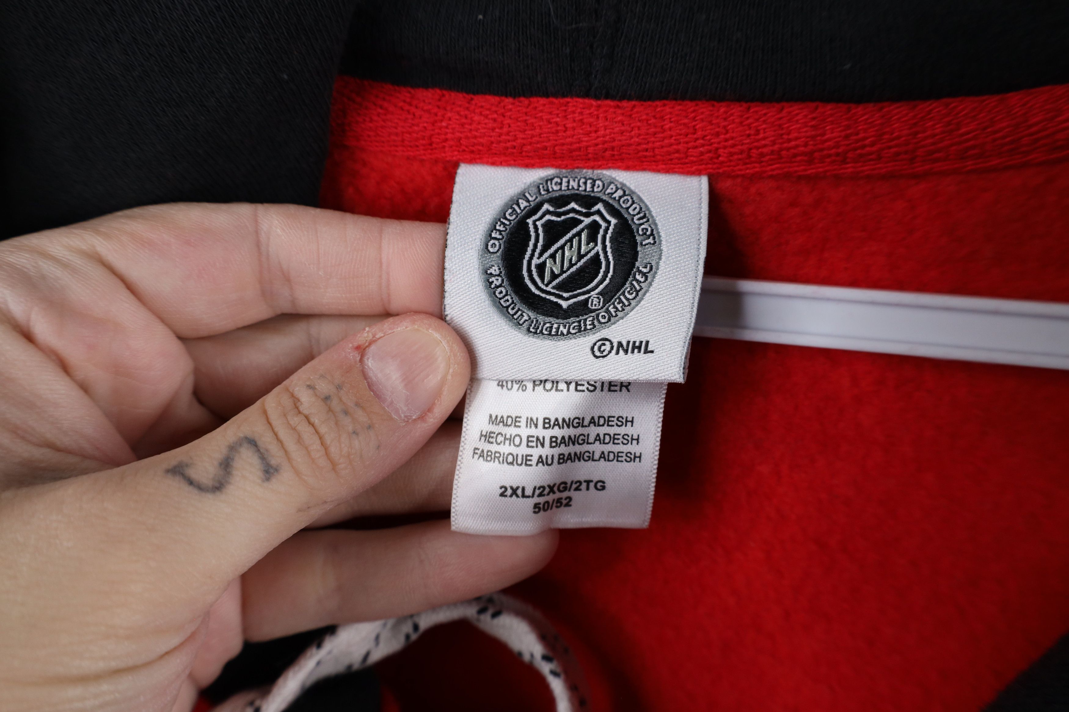 Vintage Vintage NHL Red Wings Hockey Jersey Hoodie Sweatshirt Size US XXL / EU 58 / 5 - 6 Thumbnail
