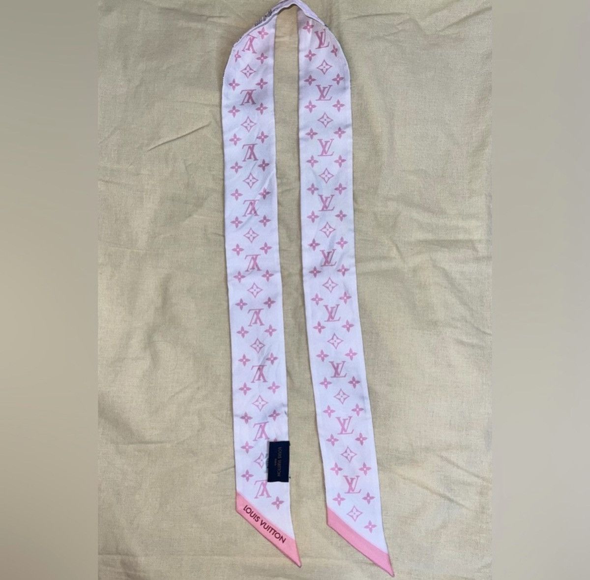 Louis Vuitton Louis Vuitton Bandeau Scarf Size ONE SIZE - 5 Thumbnail