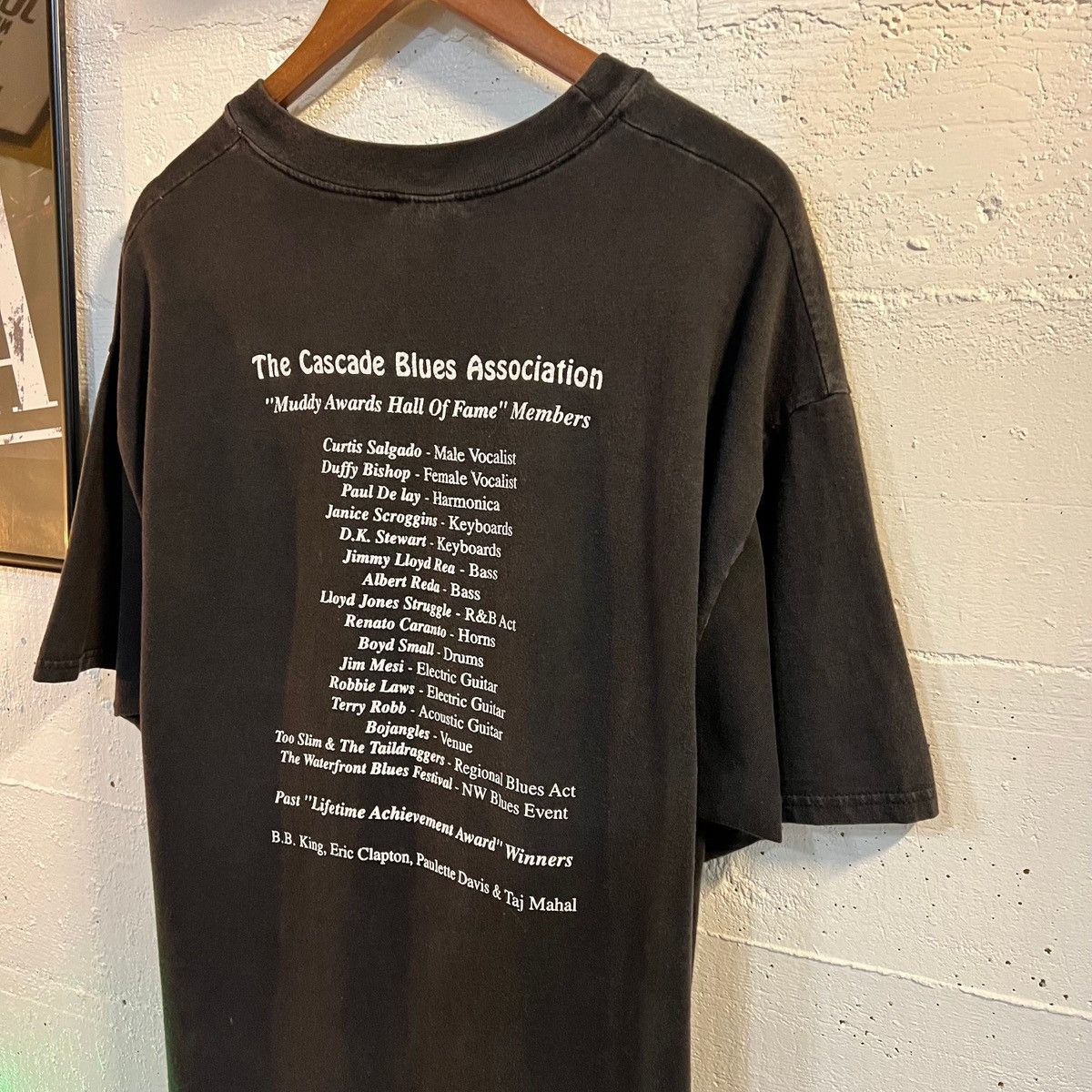Vintage Vintage 2000 Cascade Blues Portland's ‘Muddy’ Awards T-Shirt Size US XL / EU 56 / 4 - 6 Thumbnail