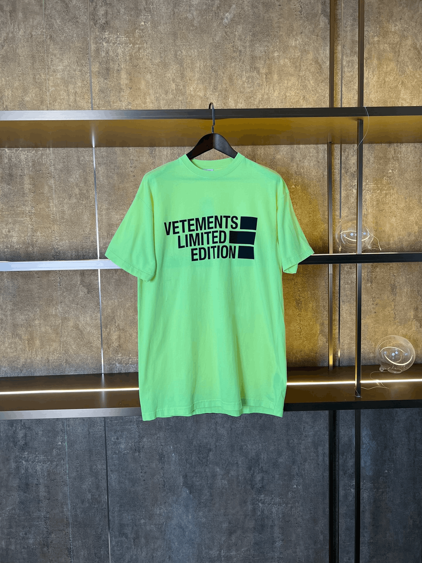 Vetements Vetements T-Shirt xs Men Size US XS / EU 42 / 0 - 1 Thumbnail