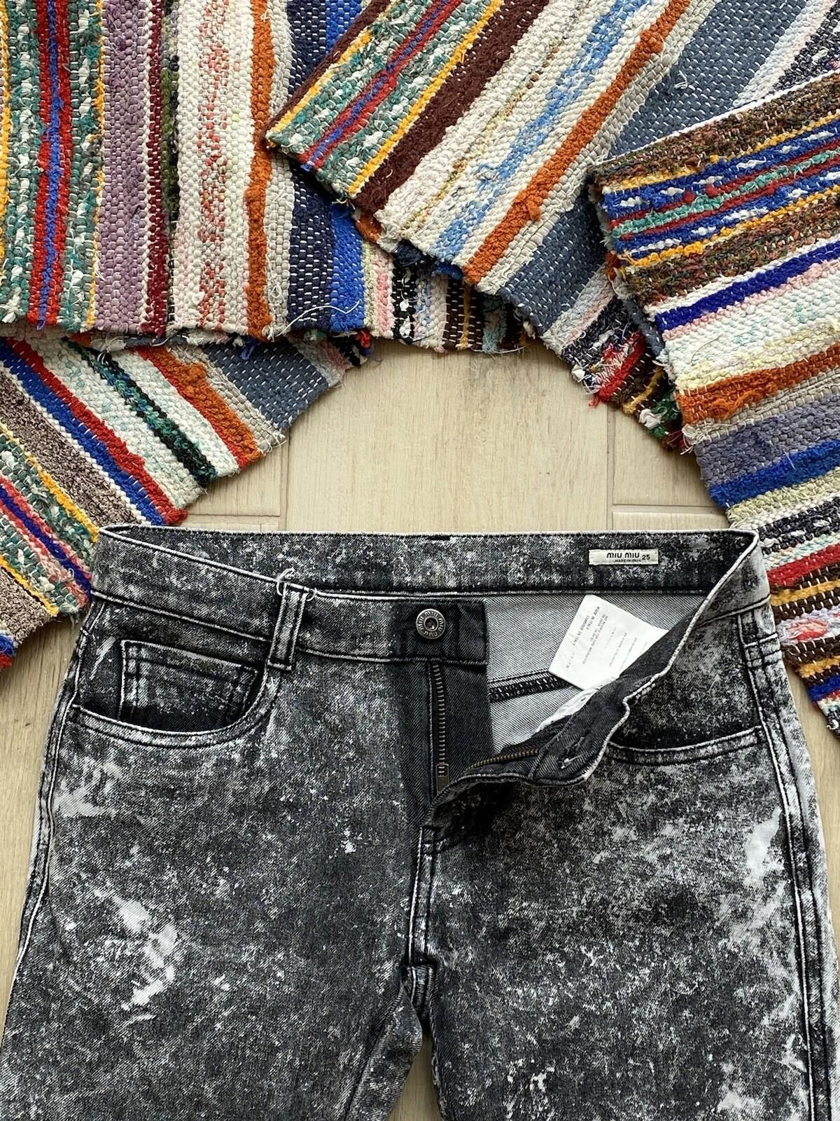 Miu Miu 2009 Miu Miu Painted Logo Pants Women’s Size 25" / US 0 / IT 36 - 8 Thumbnail