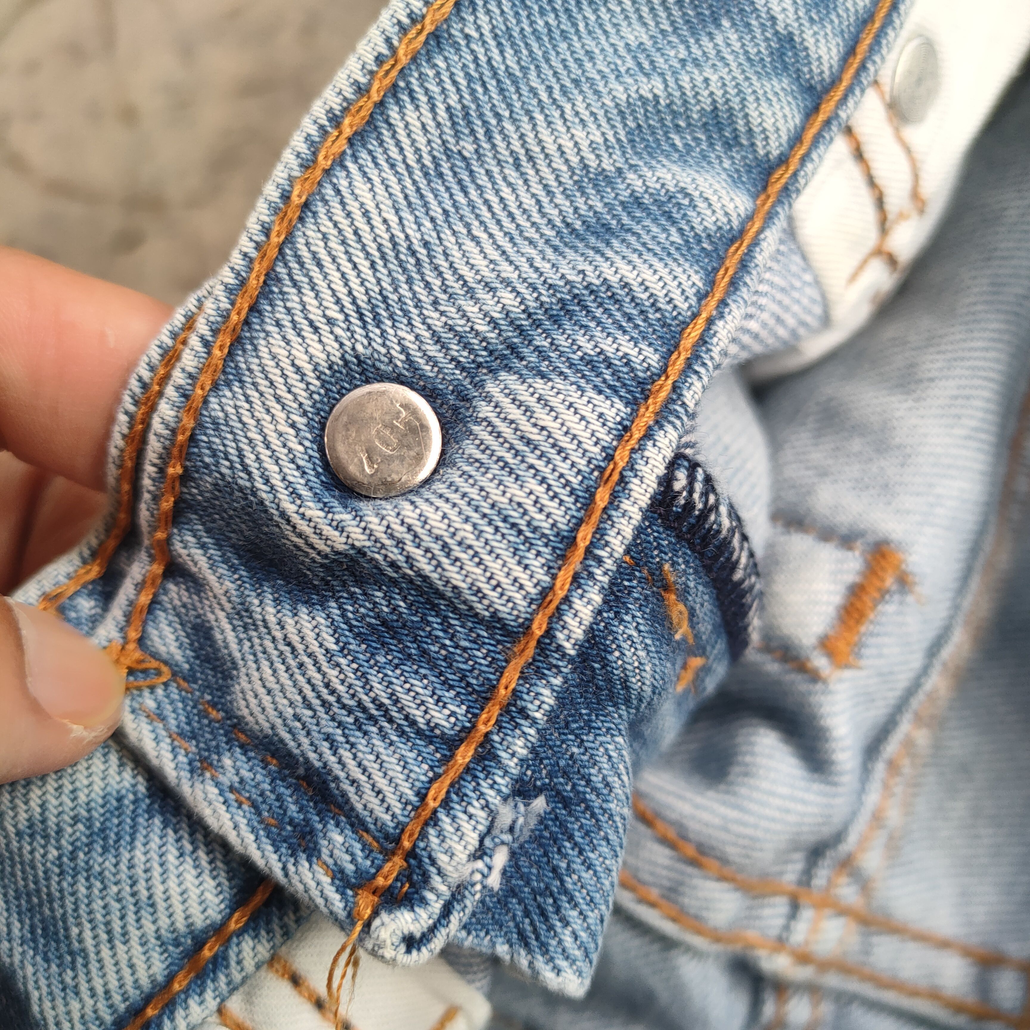 Levi's Vintage Clothing W29 vtg Levi's light Blue denim jeans pants Size US 29 - 14 Thumbnail