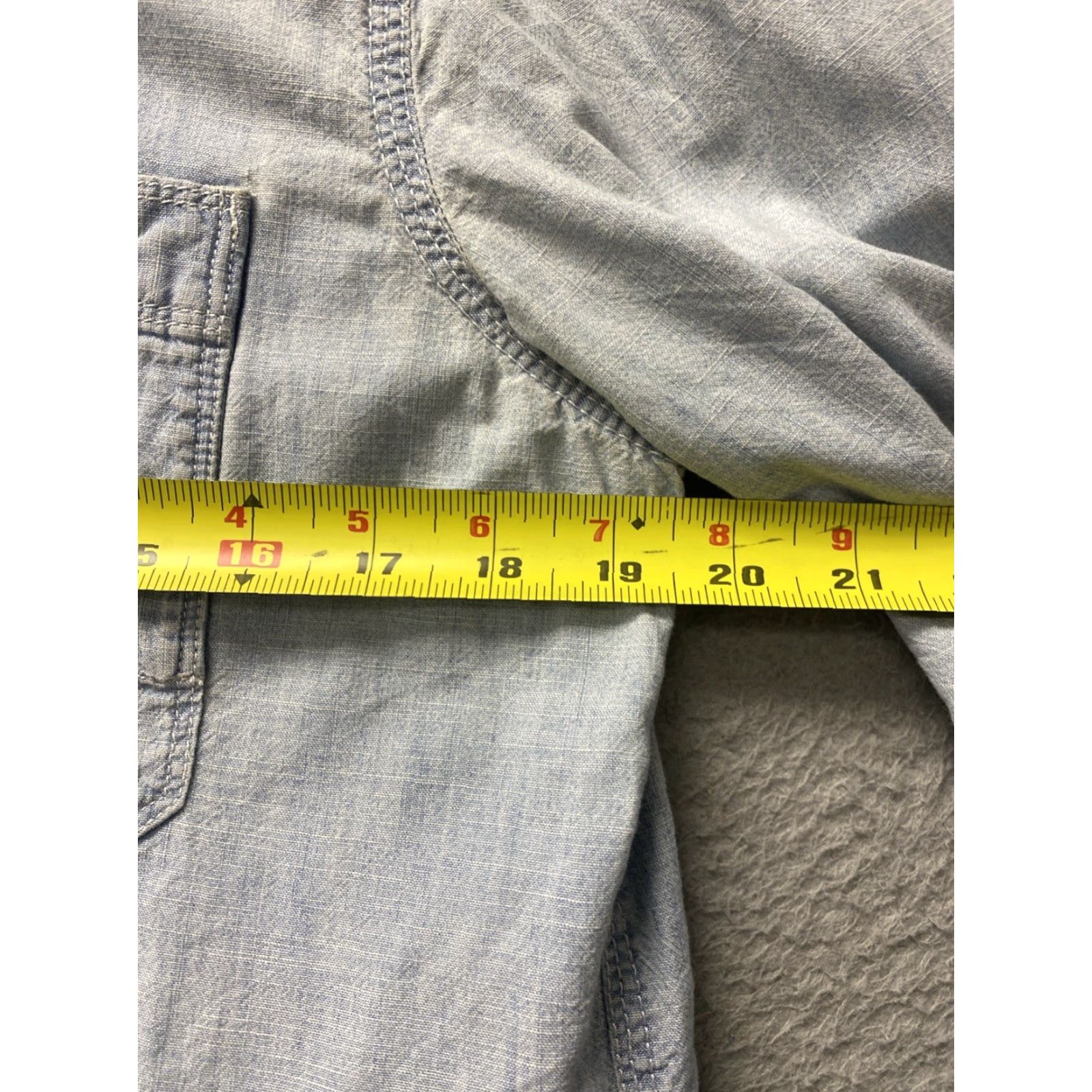 Gap VINTAGE Gap Blue Denim Shirt Mens Size M Long Sleeve Button-Down Casual Size US M / EU 48-50 / 2 - 6 Thumbnail