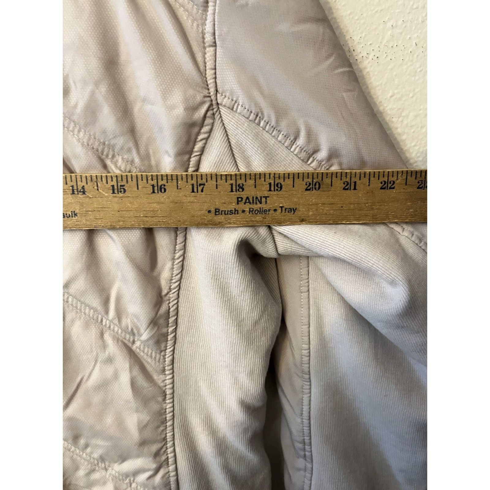 Avalanche AVALANCHE Coat Women Medium Beige Sherpa Fleece Lined Quilted Athletic Winter Size M / US 6-8 / IT 42-44 - 5 Thumbnail