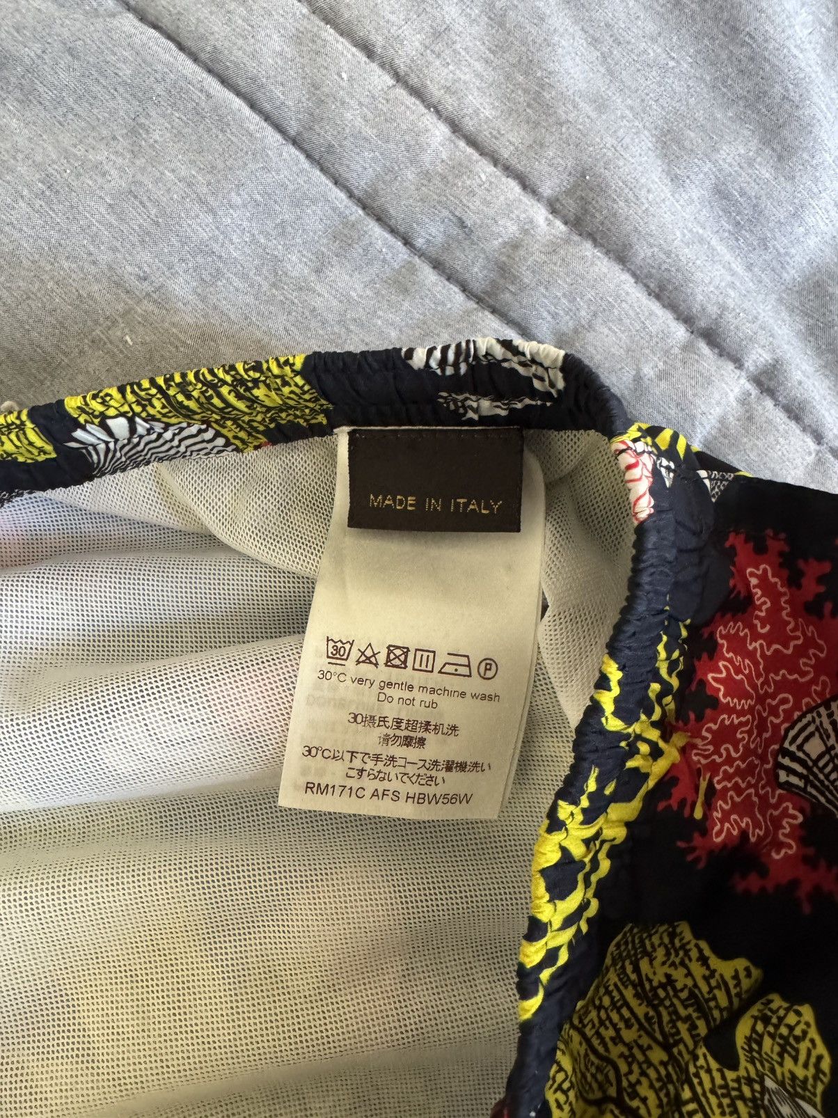 Louis Vuitton Louis Vuitton swim trunks Size US 29 - 5 Thumbnail