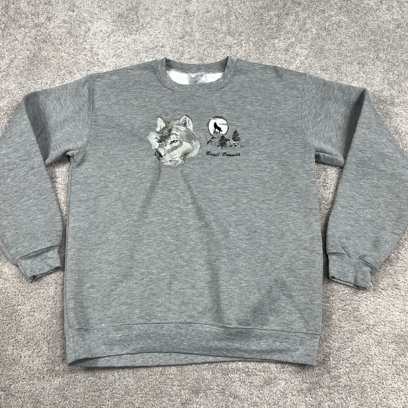 Vintage VINTAGE Canada Wolf Sweatshirt Adult L Gray Embroidered Rundle Wear Logo Knitting Pullover 90s Nature Mountains Moon Mens Size US L / EU 52-54 / 3 - 2 Thumbnail