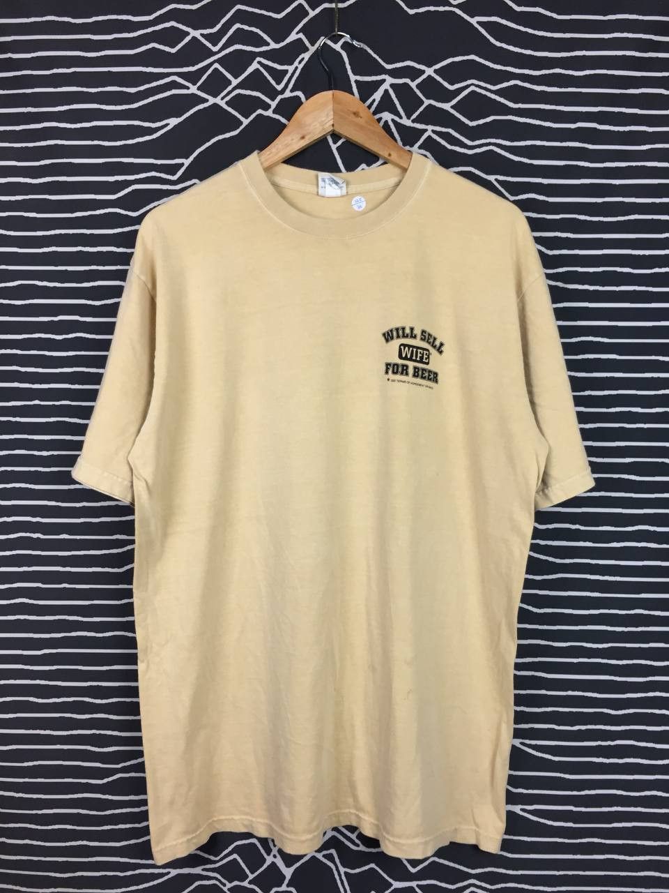 Vintage Vtg Crazy Shirt Hawaii Will Sell Wife For Beer Tee Size US L / EU 52-54 / 3 - 6 Thumbnail