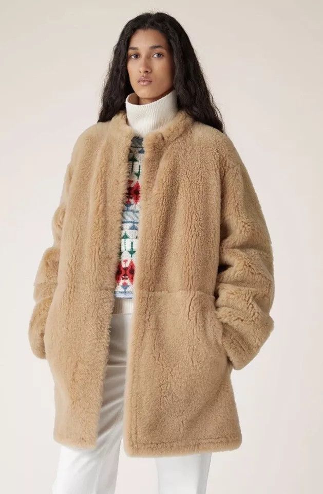 o1srvl11e1124 Light Cloud Shearling Coat in Camel