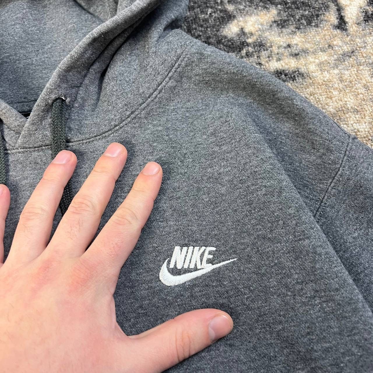 Nike Nike Mini Logo Vintage Hoodie Streetwear Style Size US M / EU 48-50 / 2 - 4 Thumbnail