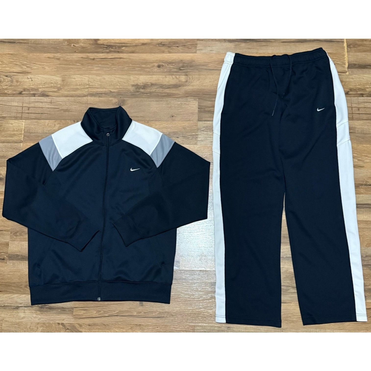 Nike Y2K Nike Zip Up Sweatshirt Sweatpants Matching Set Sweatsuit Size US L / EU 52-54 / 3 - 1 Thumbnail