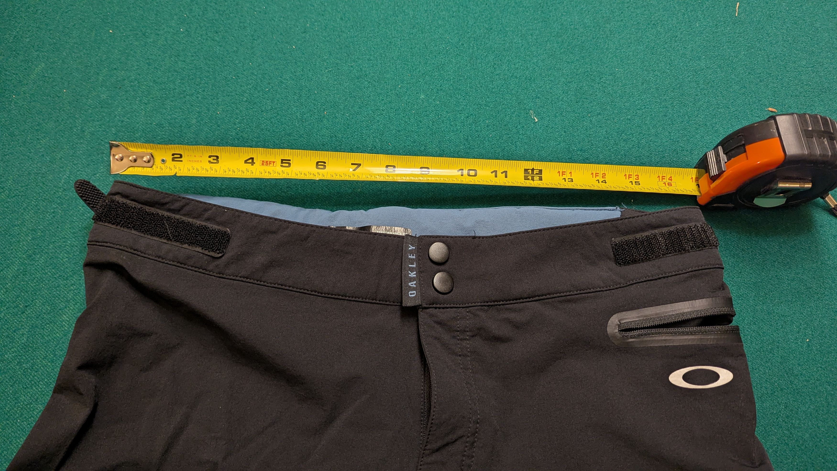 Oakley Oakley mountain bike shorts, men's small, 9 inch inseam Size US 30 / EU 46 - 6 Thumbnail