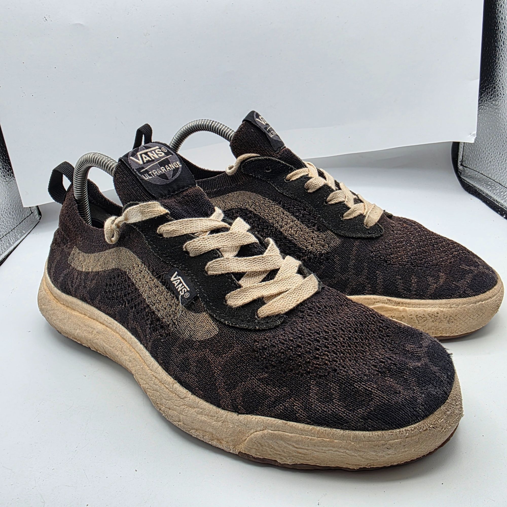 Vans Vans UltraRange VR3 Mens Size 10 Athletic Shoes Black Lightw Size US 10 / EU 43 - 1 Thumbnail
