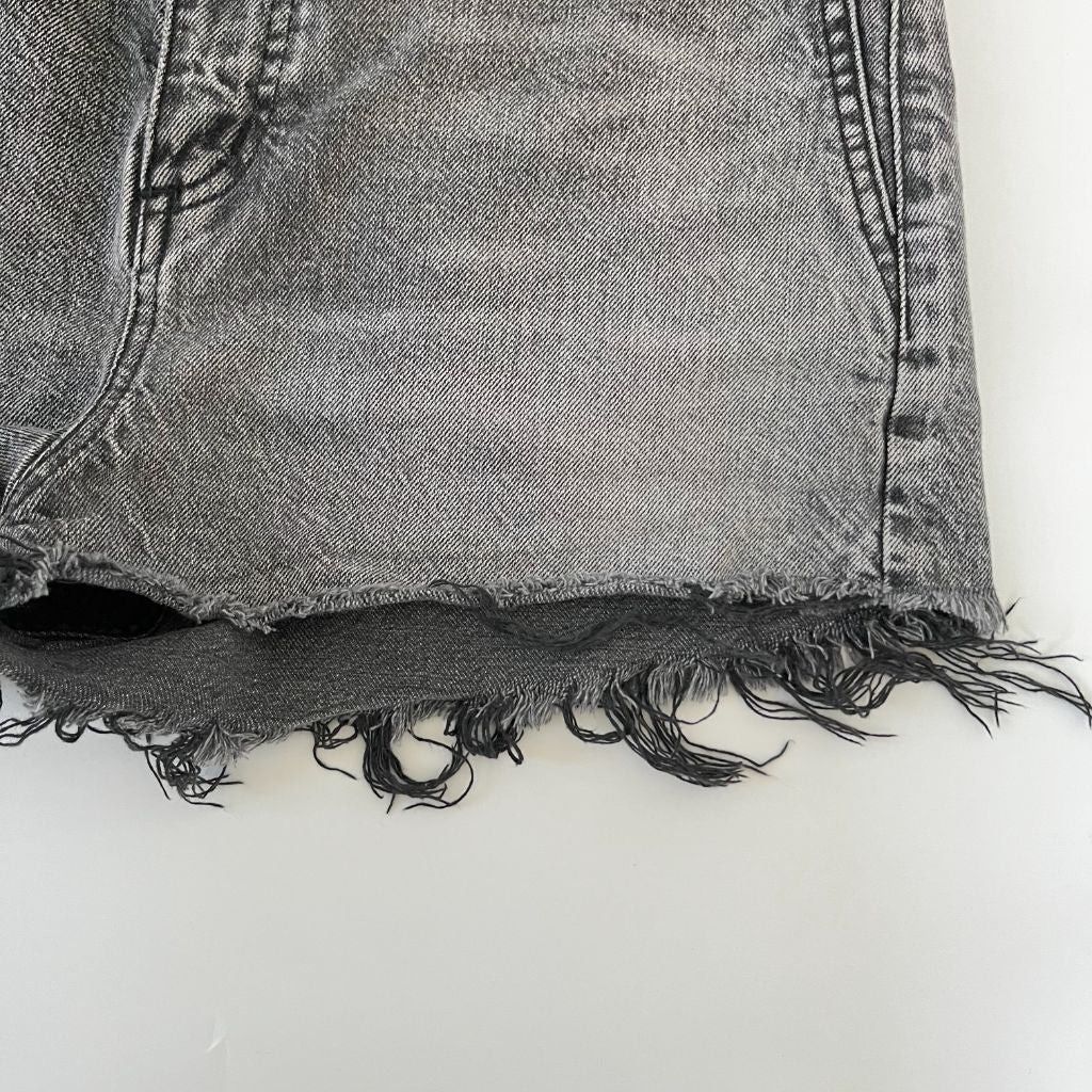 Saint Laurent Paris o1s1wg110924 Baggy Short Raw Edge MR0770 in Grey Size 32" / US 10 / IT 46 - 3 Thumbnail