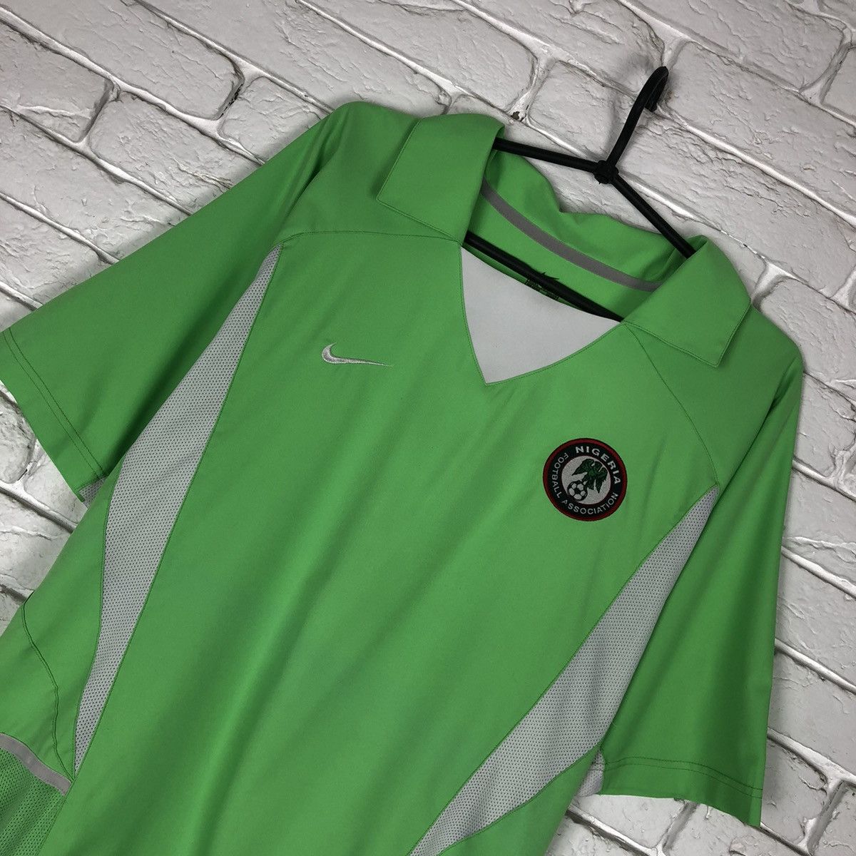 Nike Nike Nigeria national team 2002 2004 home soccer jersey Size US L / EU 52-54 / 3 - 2 Thumbnail