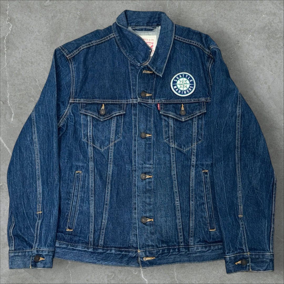 Seattle Mariners Levi’s denim jacket size extra large