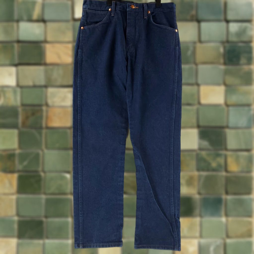 Wrangler VINTAGE Wrangler Jeans 13MWZ Mens 32x32 Blue Straight Jeans 90s Mens Regular 32x32 Actual Hands 33x32 Size US 32 / EU 48 - 1 Thumbnail
