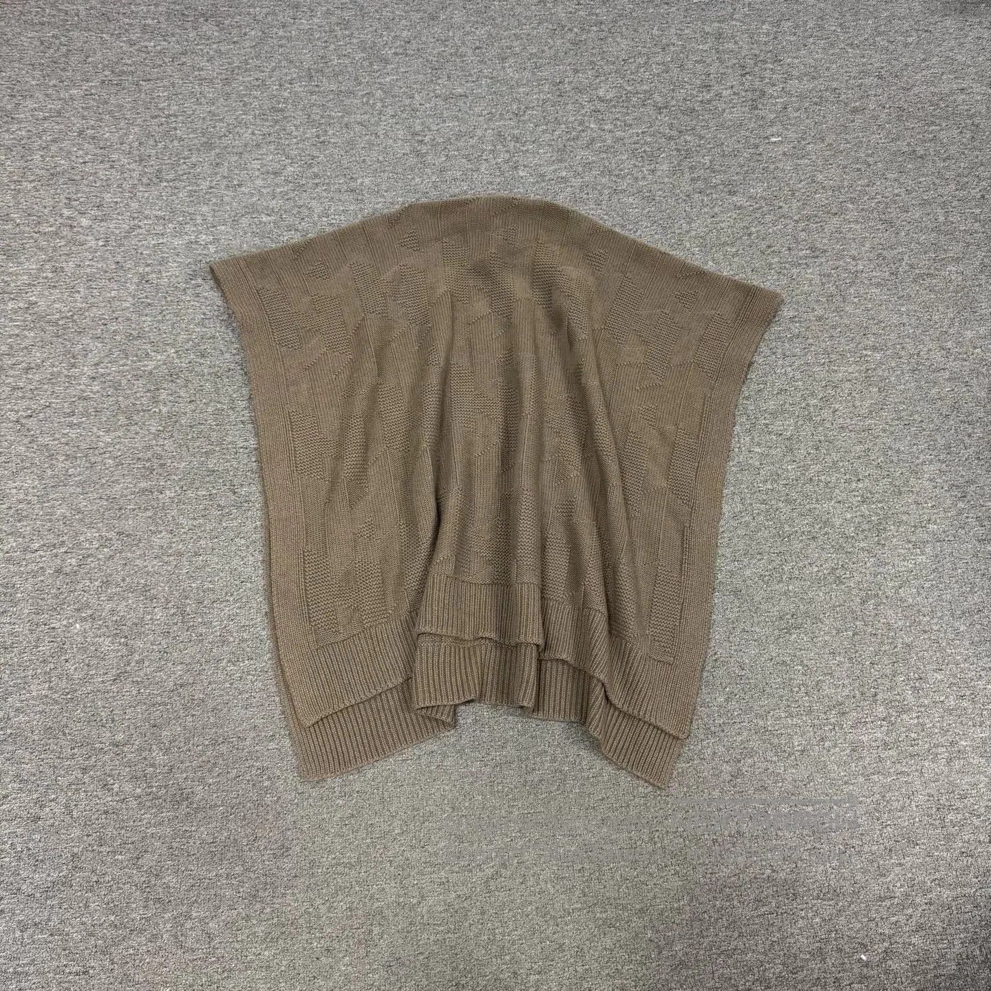 Hermes Hermes Khaki H-patterned knitted cloak| Size S / US 4 / IT 40 - 3 Thumbnail