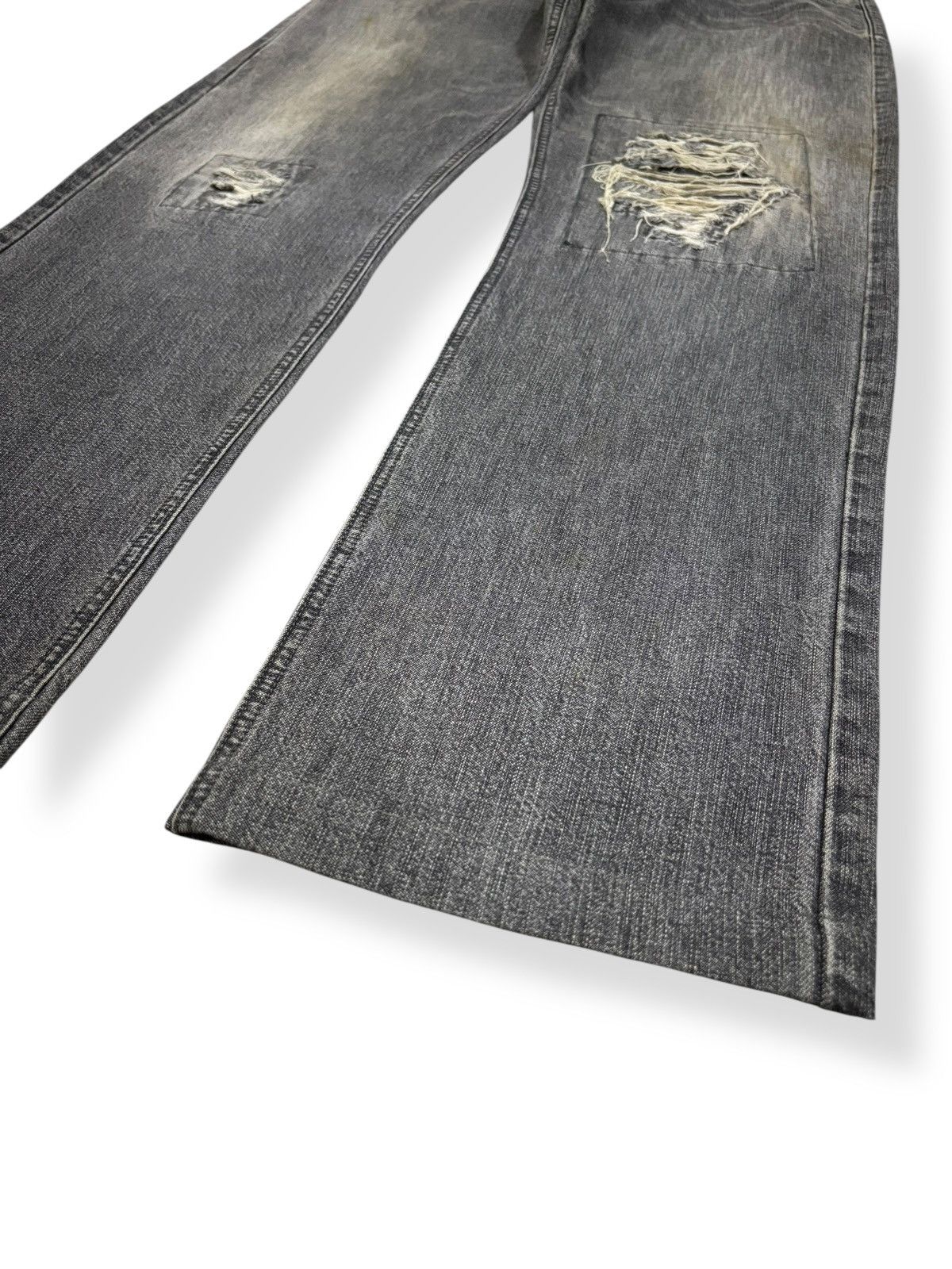 Japanese Brand Japanese Brand TMT Big Holiday Patchwork Distressed Jeans Size US 33 - 9 Thumbnail
