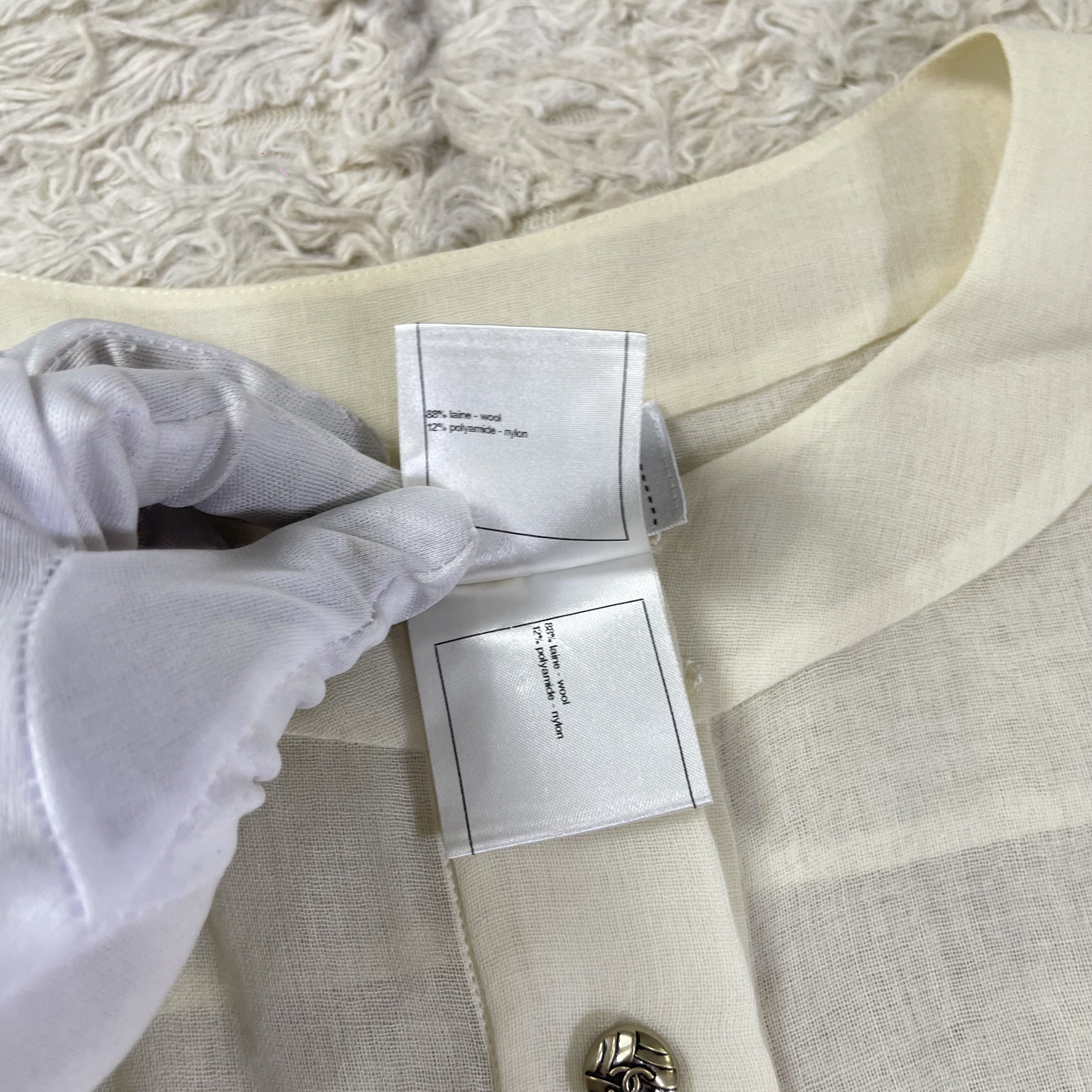 Chanel CHANEL- Long Sleeve Wool Blouse with Coco Mark Buttons Size XS / US 0-2 / IT 36-38 - 6 Thumbnail