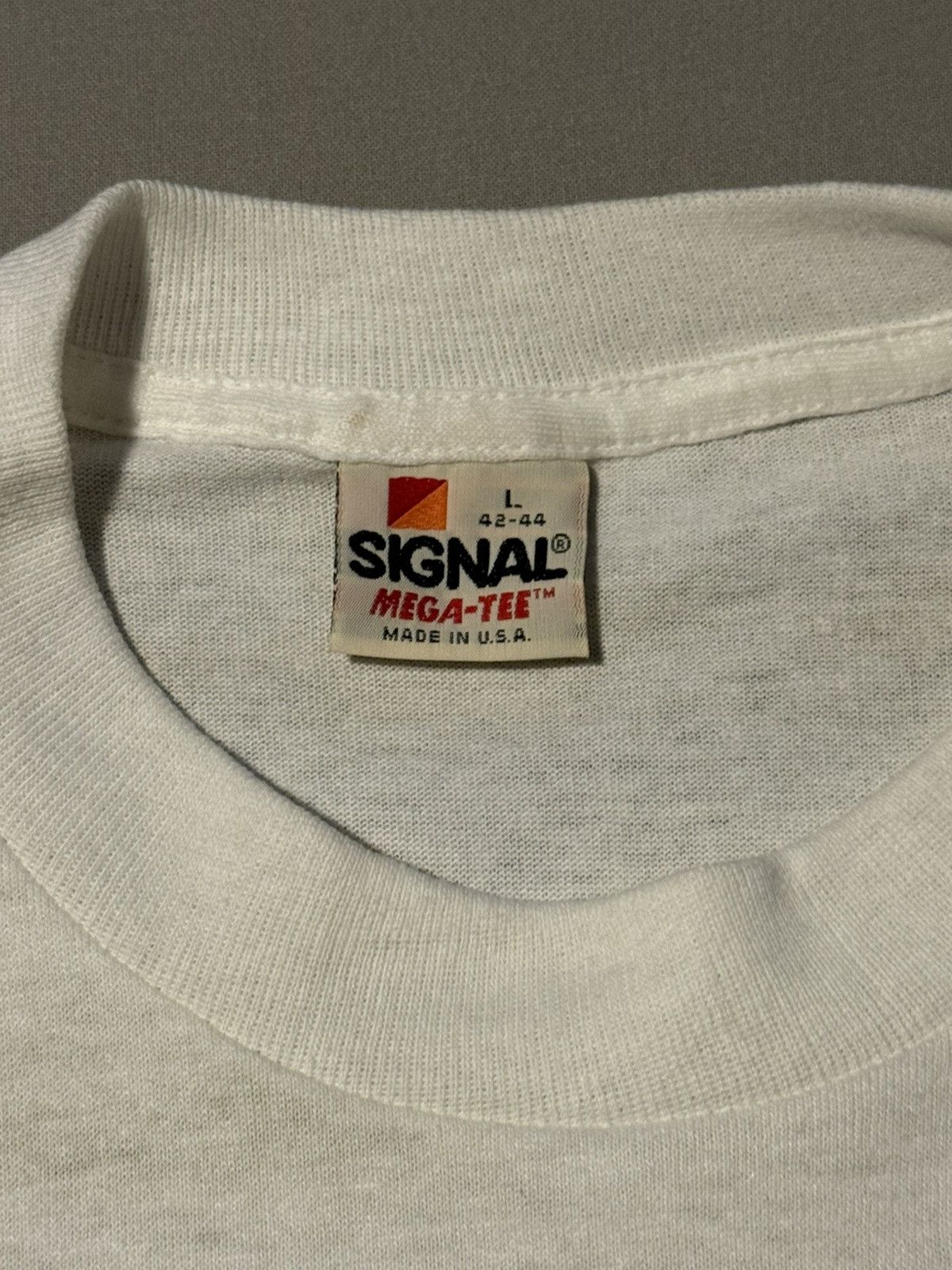 Vintage Vintage Miami Indy Challenge 1988 Signal Mega-Tee T-Shirt Size US L / EU 52-54 / 3 - 11 Thumbnail