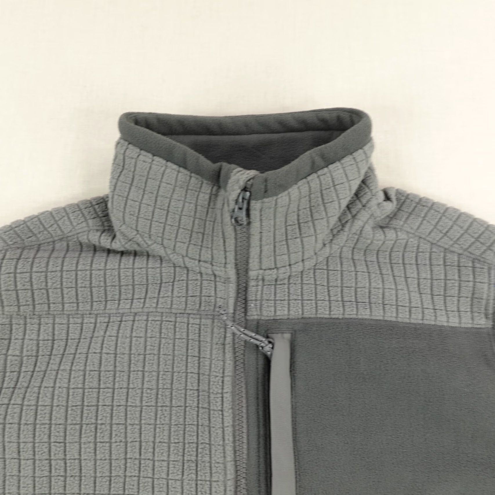 Vintage L.L. Bean Jacket Mens Small Gray Grid Fleece 1/Z Zip Pullover Sweater Mock Neck Size US S / EU 44-46 / 1 - 2 Thumbnail