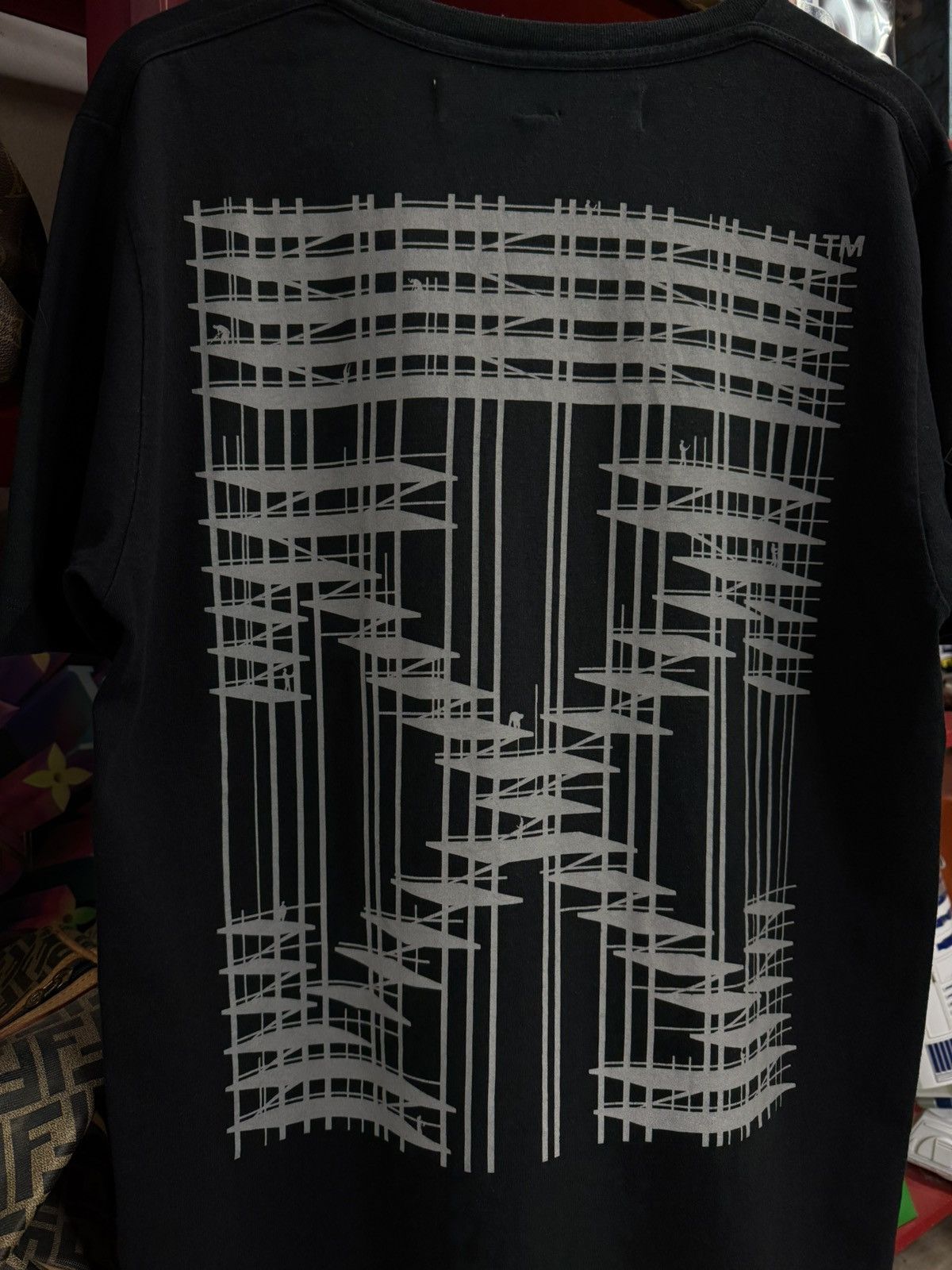 Off-White Off-White Industrial Arrows T-Shirt Virgil Abloh Tee Large Size US L / EU 52-54 / 3 - 3 Thumbnail