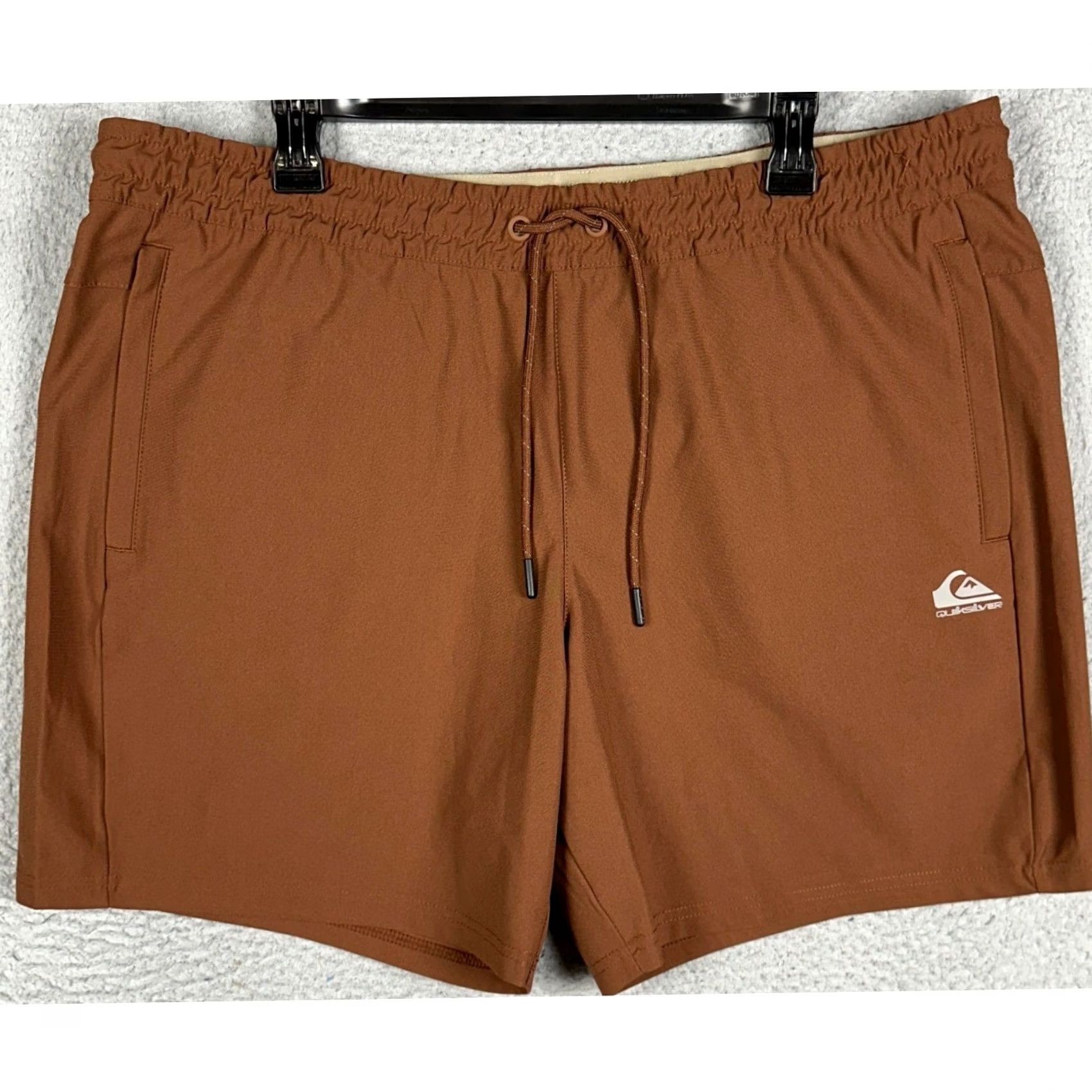 Quiksilver Quiksilver Shorts Mens XL 7 Inseam Brown 4-Way Stretch Moisture Wicking Drawstring Pockets Athletic Summer Activewear Casual Men XL Brown Size US 36 / EU 52 - 3 Thumbnail
