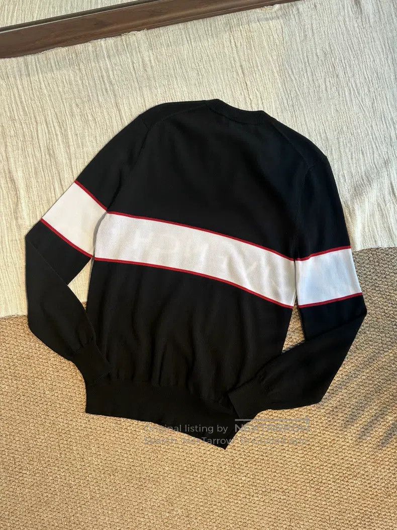 Givenchy Givenchy Leisure letter Logo embedded flower knitted sweat Size US S / EU 44-46 / 1 - 3 Thumbnail