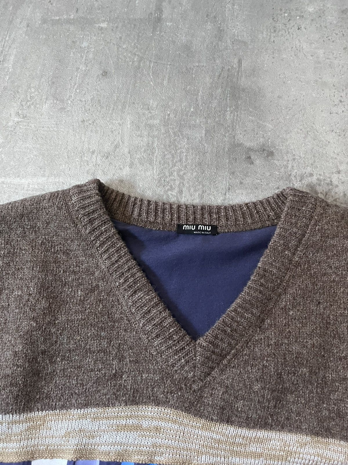 Miu Miu Miu Miu F/W 2003-04 T-shirt V-neck wool rare Size US XL / EU 56 / 4 - 6 Thumbnail