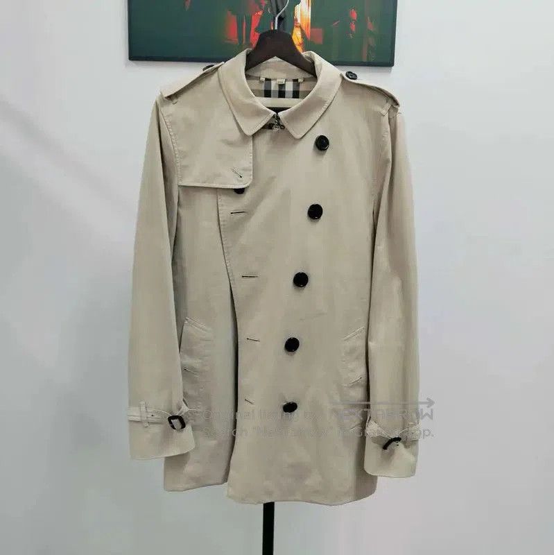 Burberry Burberry Khaki Long Trench Coat for Women. Size L / US 10 / IT 46 - 1 Thumbnail