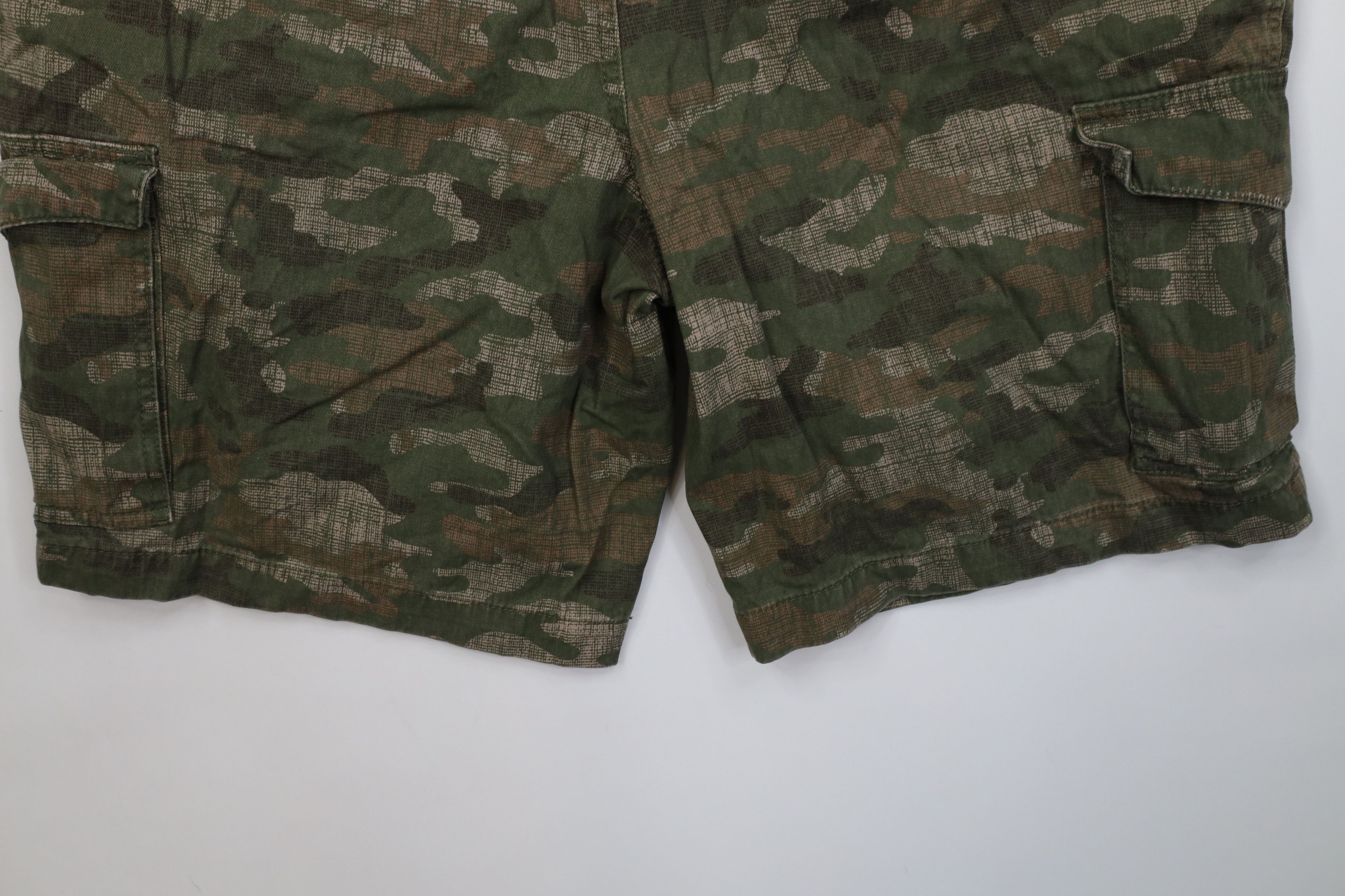 Vintage Vintage Y2K Streetwear Faded Camouflage Cargo Shorts Cotton Size US 40 / EU 56 - 11 Thumbnail