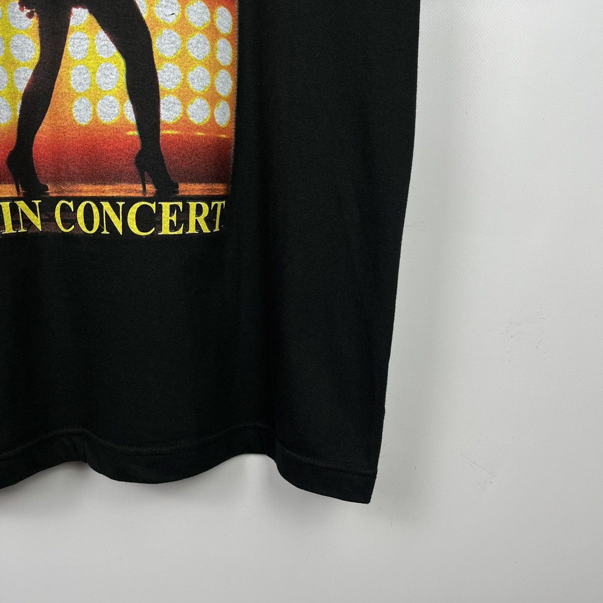 Band Tees Vintage Tina Turner Live in Concert T Shirt 00’s Size US L / EU 52-54 / 3 - 3 Thumbnail