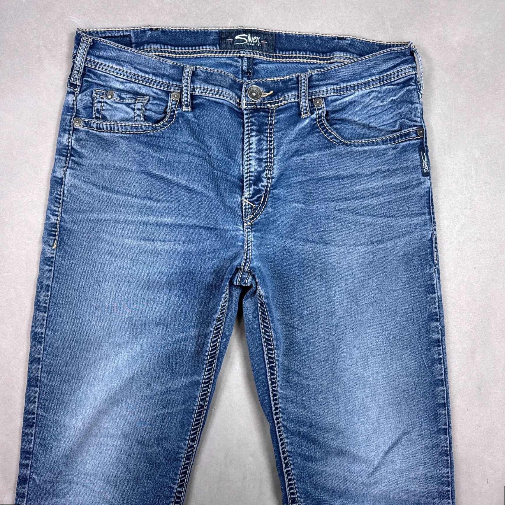 Silver Jeans Co. Silver Jeans Grayson 36x32 Blue Jeans Regular Adult Mens Distressed Stretch 5-Pocket Denim Cotton Blend Medium Wash Vintage No Size US 34 / EU 50 - 2 Thumbnail