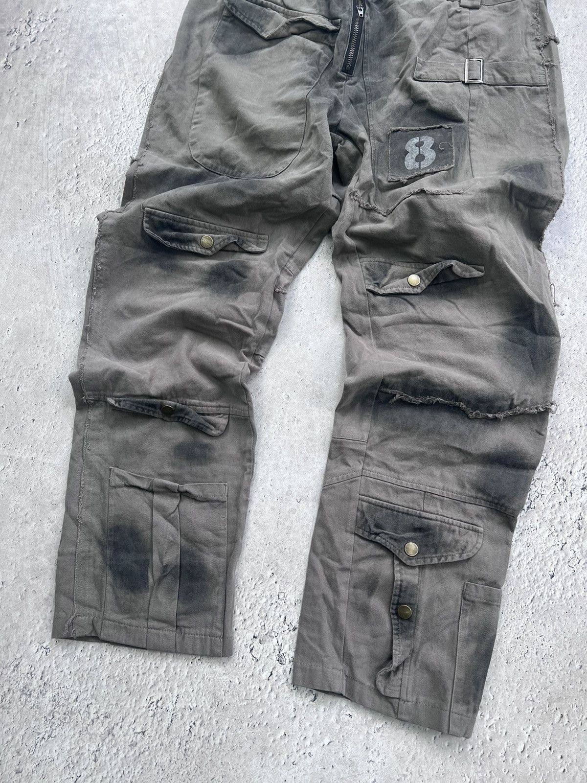 Issey Miyake × Japanese Brand × Tete Homme 2000s Tete Home Multipocket Bondage Cargo Pants Size US 32 / EU 48 - 2 Thumbnail