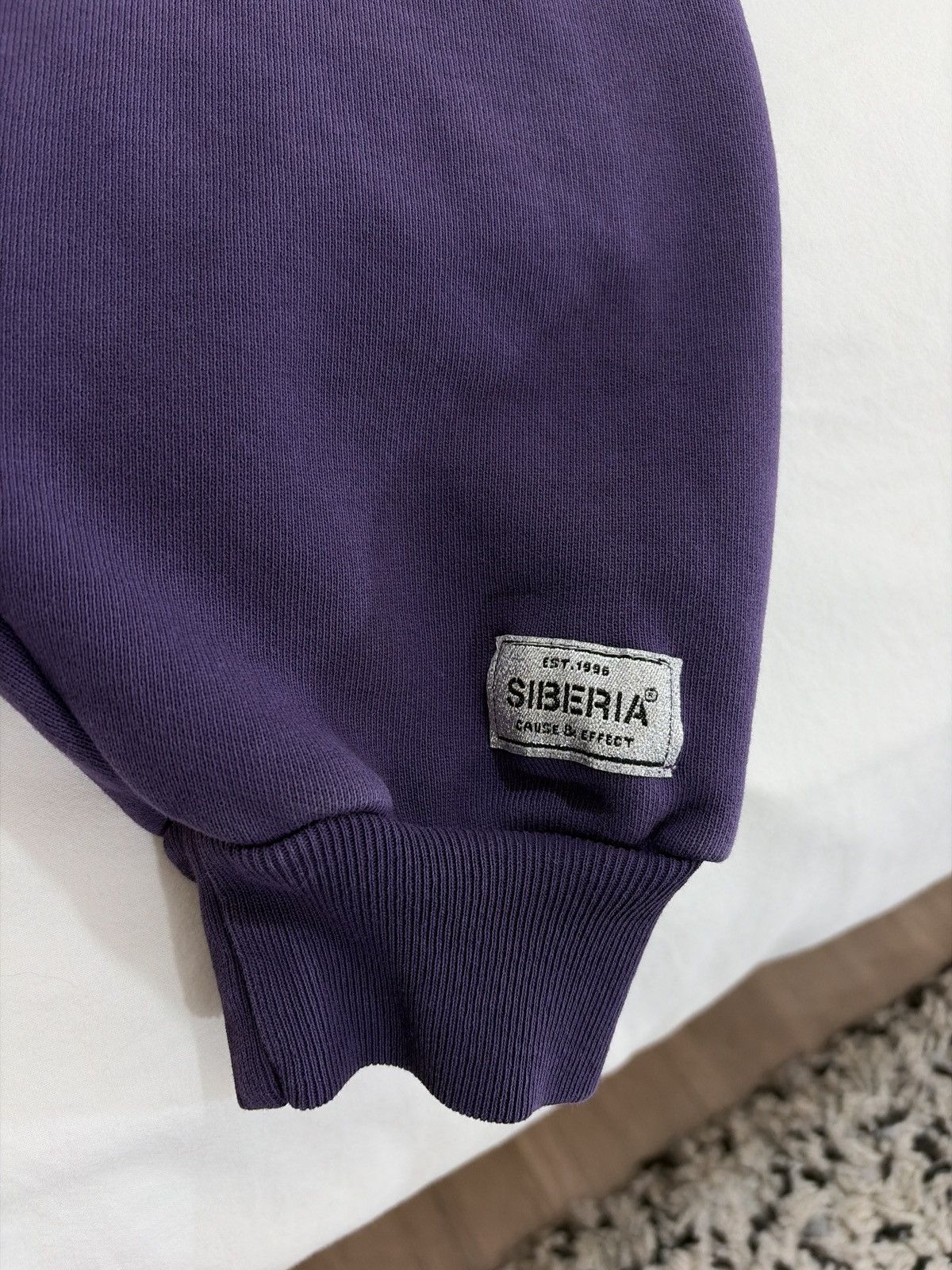 Siberia Hills PURPLE SNOWFLAKE APPLIQUÉ ZIP HOODIE