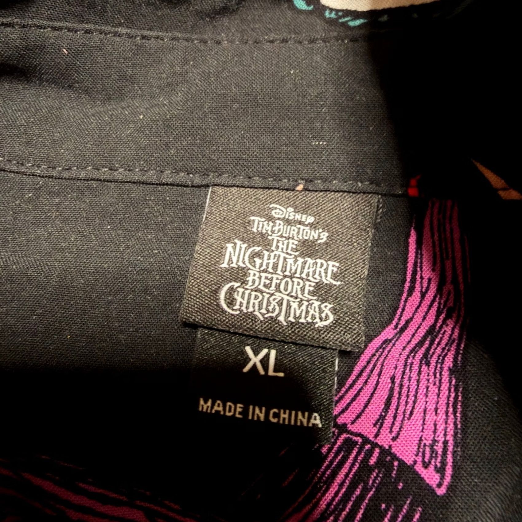 Disney Disney Nightmare Before Christmas Shirt Womens XL Black Button Up Print All Over Button-Up - Women XL Black Nightmare Before Christmas Shirt Size XL / US 12-14 / IT 48-50 - 6 Thumbnail