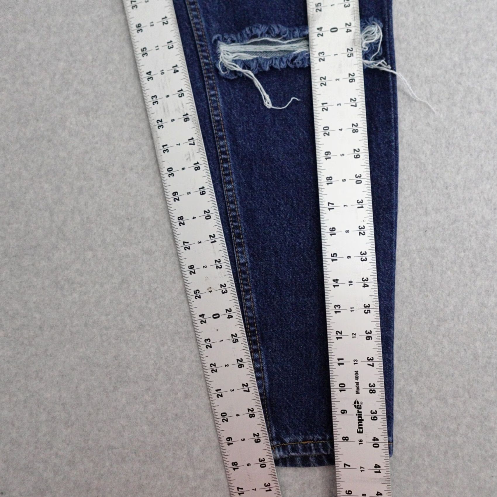 Levi's Levi's 560 Jeans Womens 29 29x30 VTG Loose Fit Straight Leg Denim Distressed Size 29" - 7 Thumbnail
