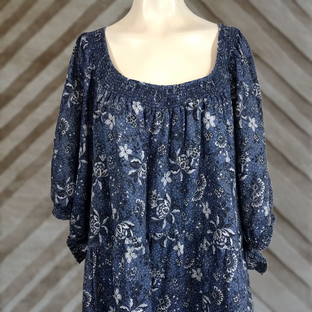 Torrid Torrid Blue Floral Smocked Square Neck Tiered Midi Dress Women 6 Size M / US 6-8 / IT 42-44 - 1 Thumbnail
