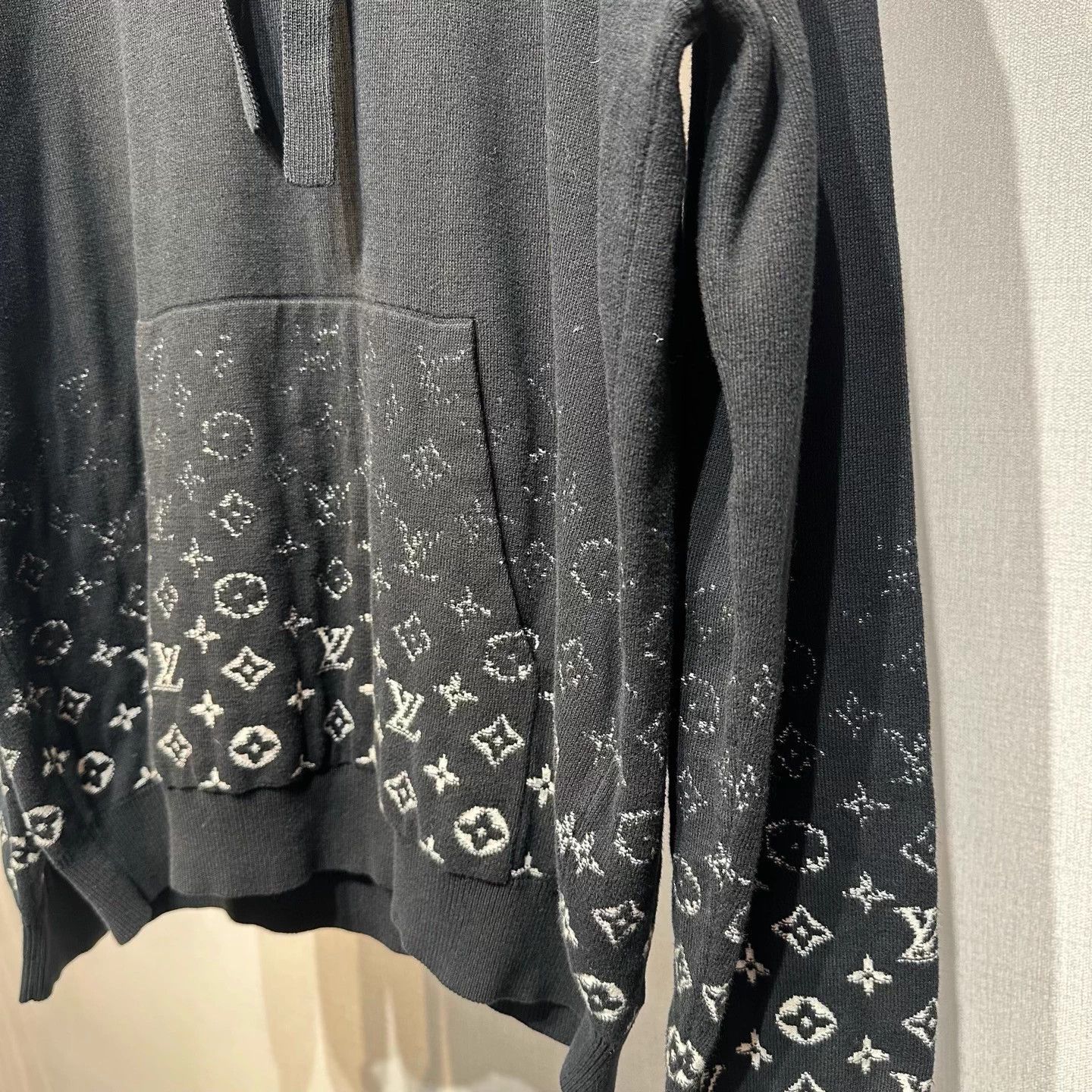 Louis Vuitton Louis Vuitton black white gradient hoodie L new Size L / US 10 / IT 46 - 3 Thumbnail