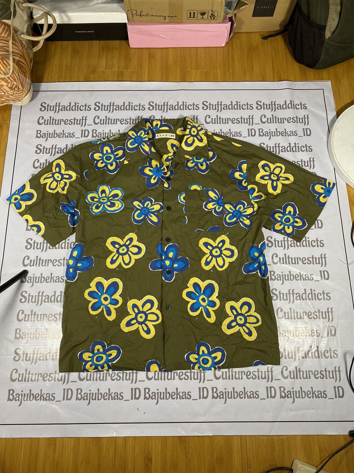 Marni × Uniqlo SS22 Marni x Uniqlo Open Collar Button ups Size US L / EU 52-54 / 3 - 4 Thumbnail