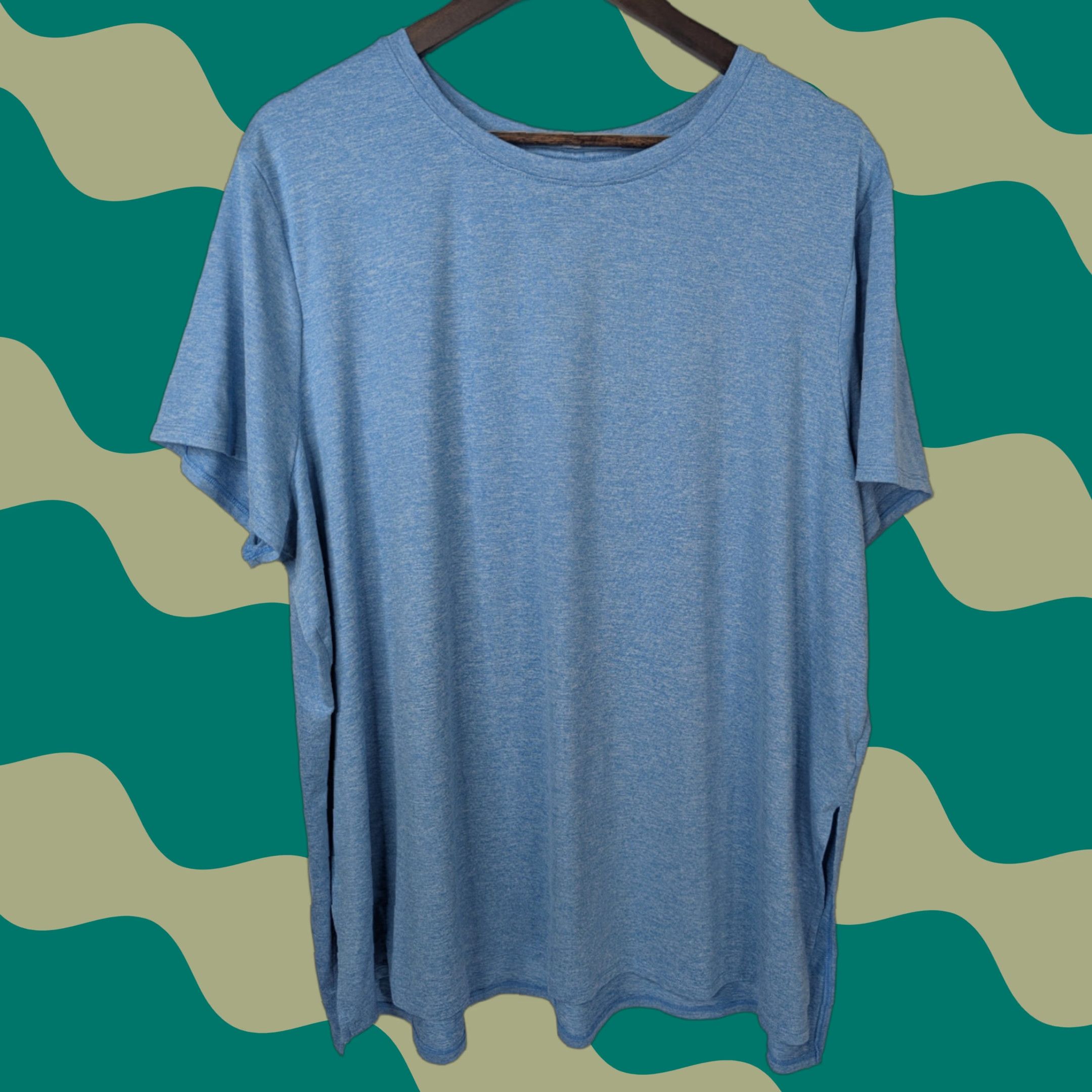 Fabletics Fabletics Shirt Womens 2XL Blue Blossom Heather SS Slit Pullover Dry-Flex Tunic Shirt Size XXL / US 16-18 / IT 52-54 - 1 Thumbnail