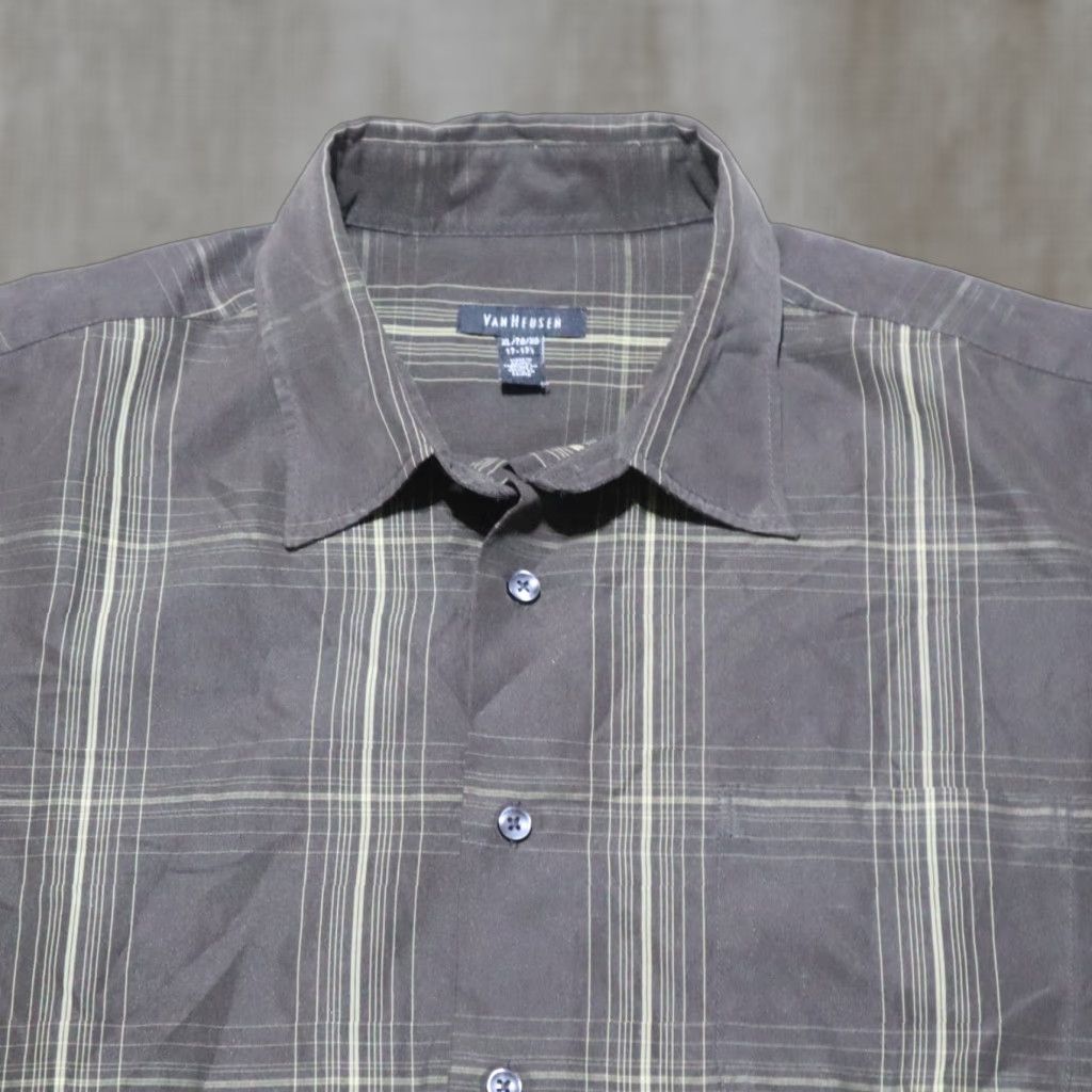 Van Heusen Van Heusen Shirt Men's Size 17.5 XL Solid Brown Plaid Pocket Button Up Size 46R - 1 Thumbnail