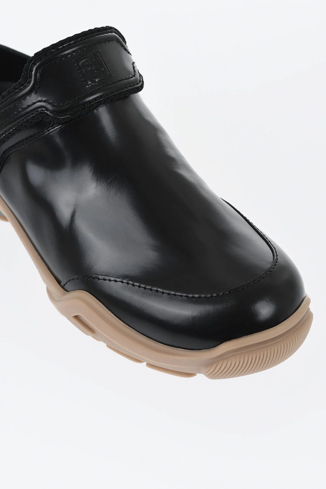 Fendi og1mm0326 Brushed-Leather Mules in Black & White Size US 9 / EU 42 - 4 Thumbnail